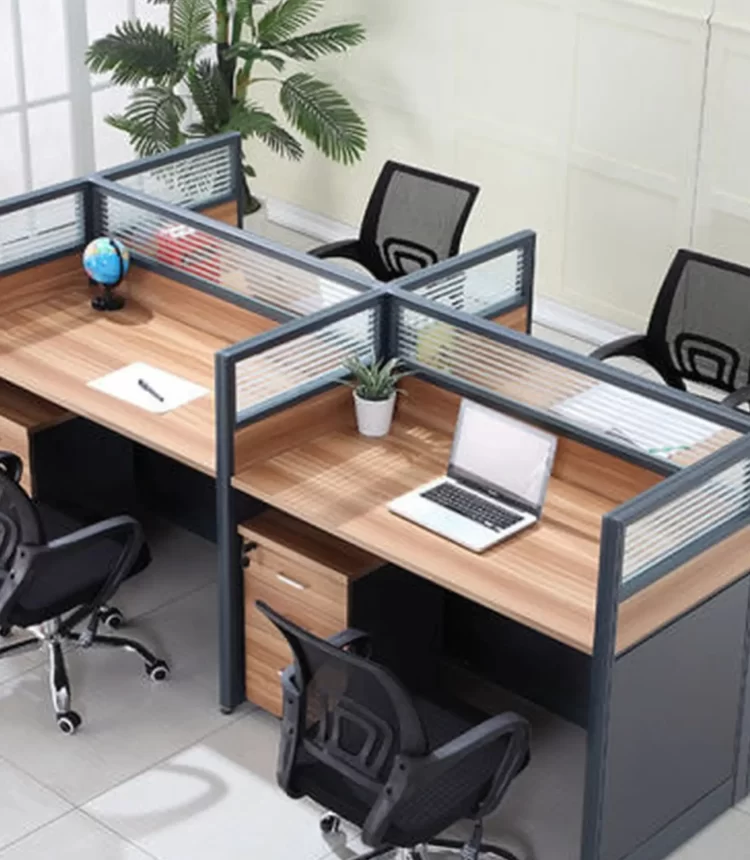 4 seater office workstation